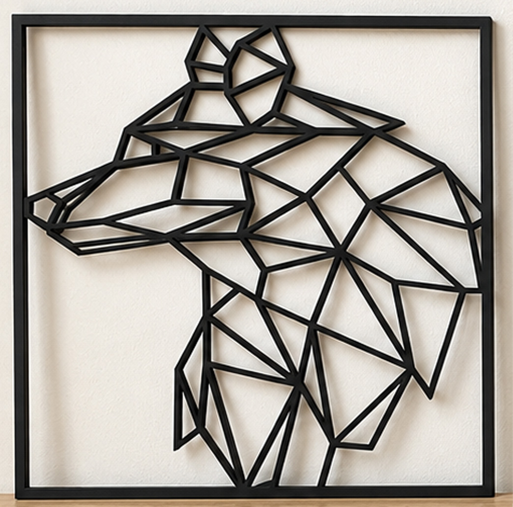 Detalle del cuadro de lobo geométrico en madera